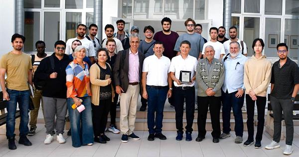 DAÜ’de Prof. Dr. Kuantay Boshkayev Tarafından Verilen "Kompakt Nesneler ve Çevresindeki Süreçler" Konulu Seminer Yoğun İlgi Gördü